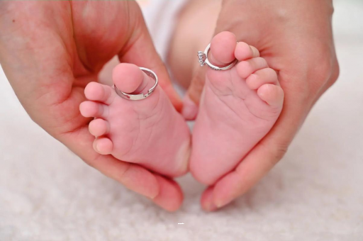 四平孕妇肚子隐隐作痛